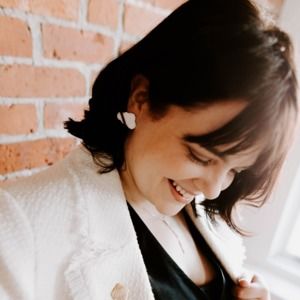 Meet your Posher, Annette